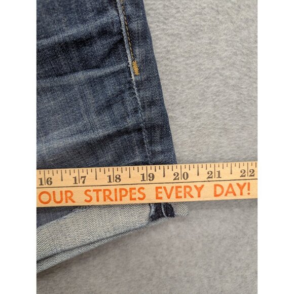 Vigoss Denim Shorts Womens Size 28 Blue Distressed Whiskers The Thompson Comfort - Picture 6 of 16